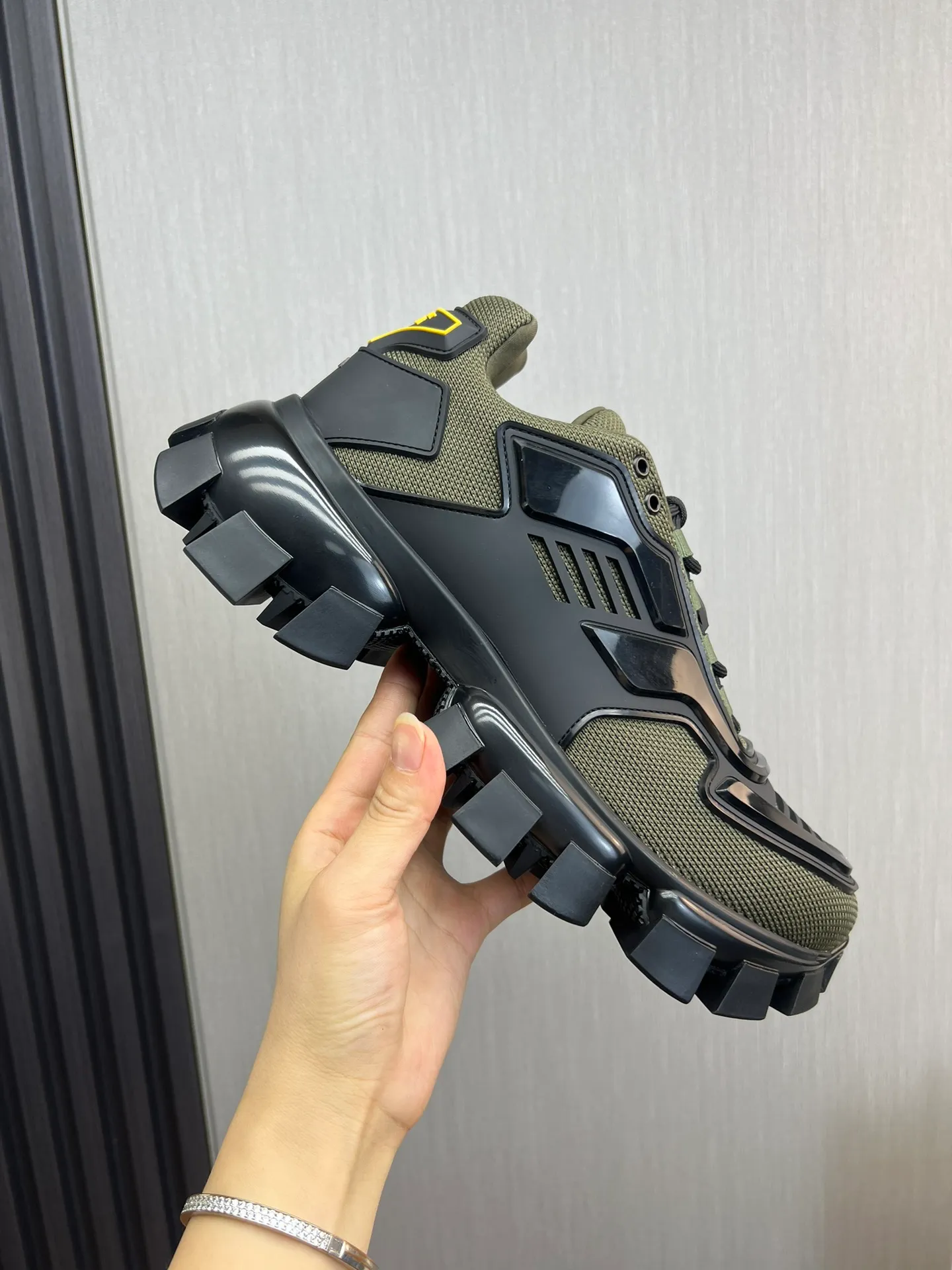 Men's shoes 💰620💰 [PRADA] Popular thick-soled shoes for couples 👩‍❤️‍👨 Available all year round ✔️Official website synchronization Original fly-knit film fabric + cowhide lining, 1⃣️ to 1⃣️ replica, original sole, 36-45 (45 made to order, non-refundable)